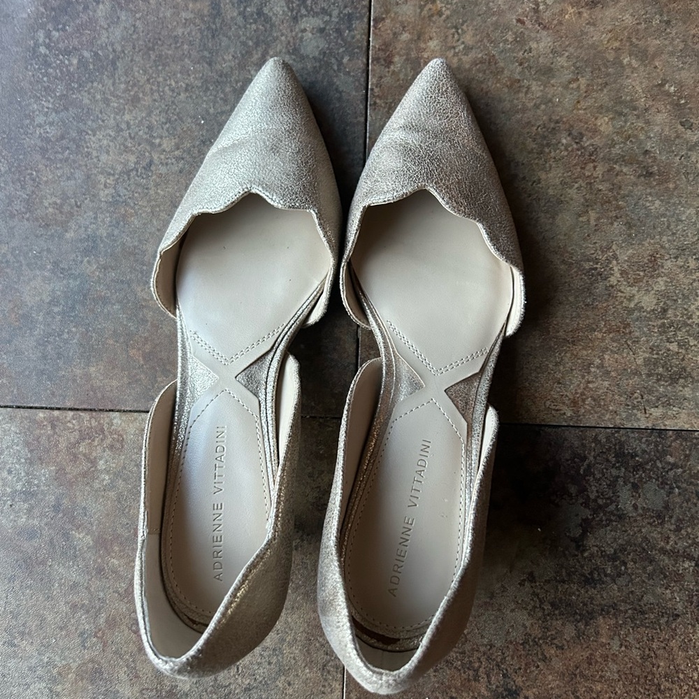 Adrienne Vittadini Metallic Champagne Pointed Toe Scalloped Flats